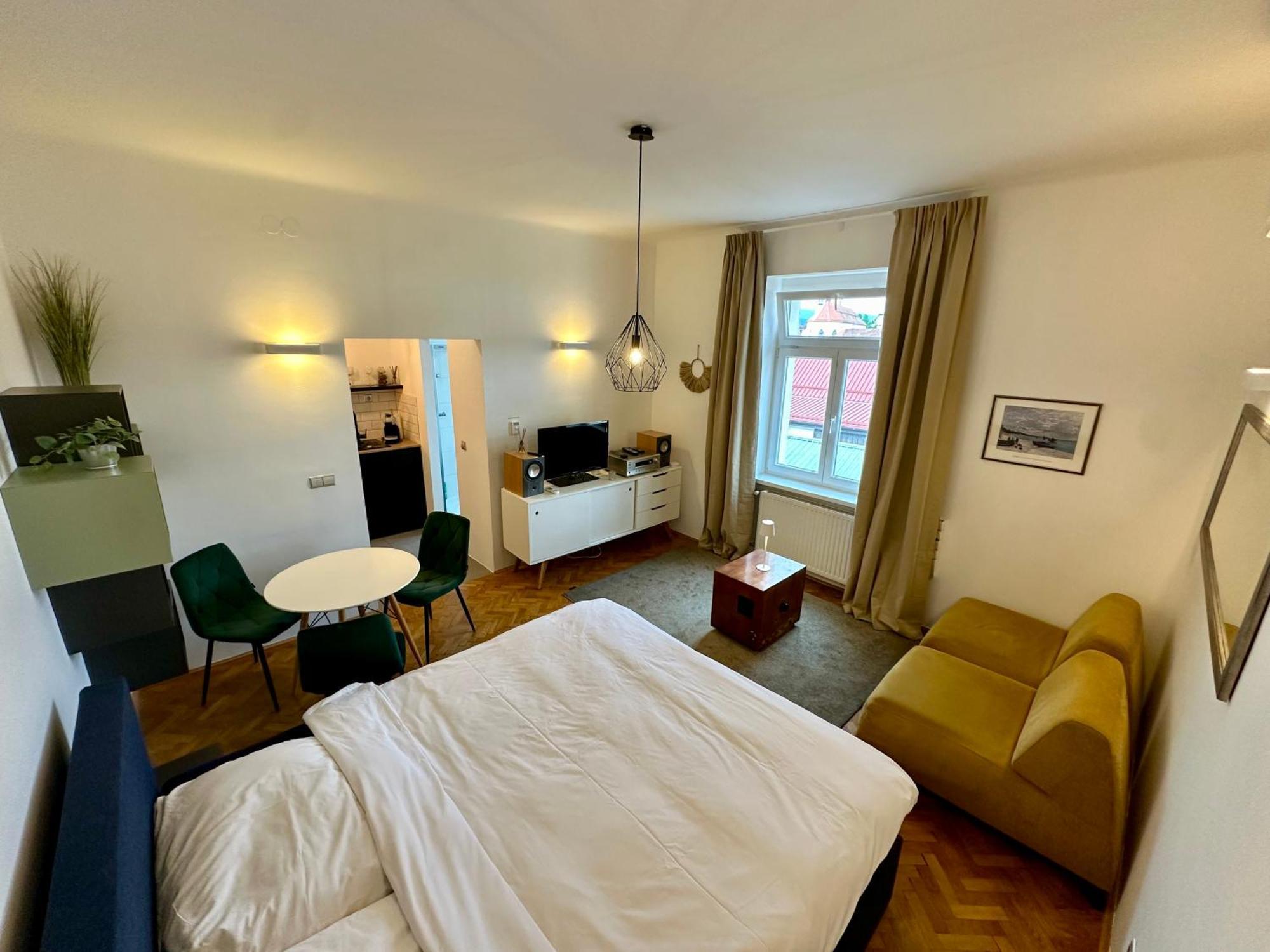 Modern Studio In The Heart Of The City Μαριμπόρ Εξωτερικό φωτογραφία